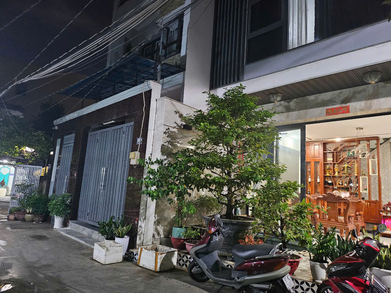 Siêu phẩm nhà 2 tầng, xe tải vi vu chỉ nhỉnh hơn 4 tỷ