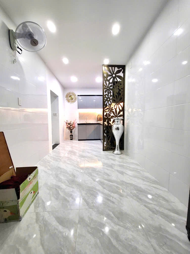 MẶT TIỀN KINH DOANH- HUỲNH THIỆN LỘC - 28M- 3Tầng - chỉ 4.xx Tỷ