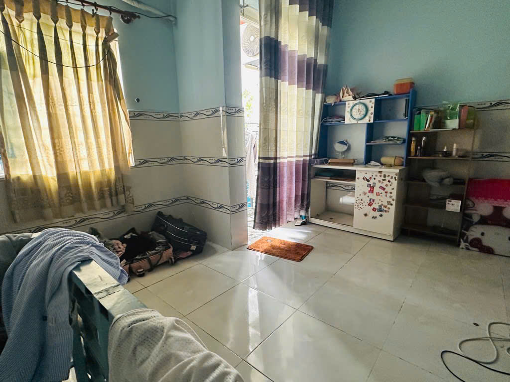 NHÀ ĐỦ CÔNG NĂNG - HẺM TẢI QUAY ĐẦU 7M - SÁT CHỢ - TRUNG TÂM BÌNH TÂN- CHỈ 2.15 TỶ