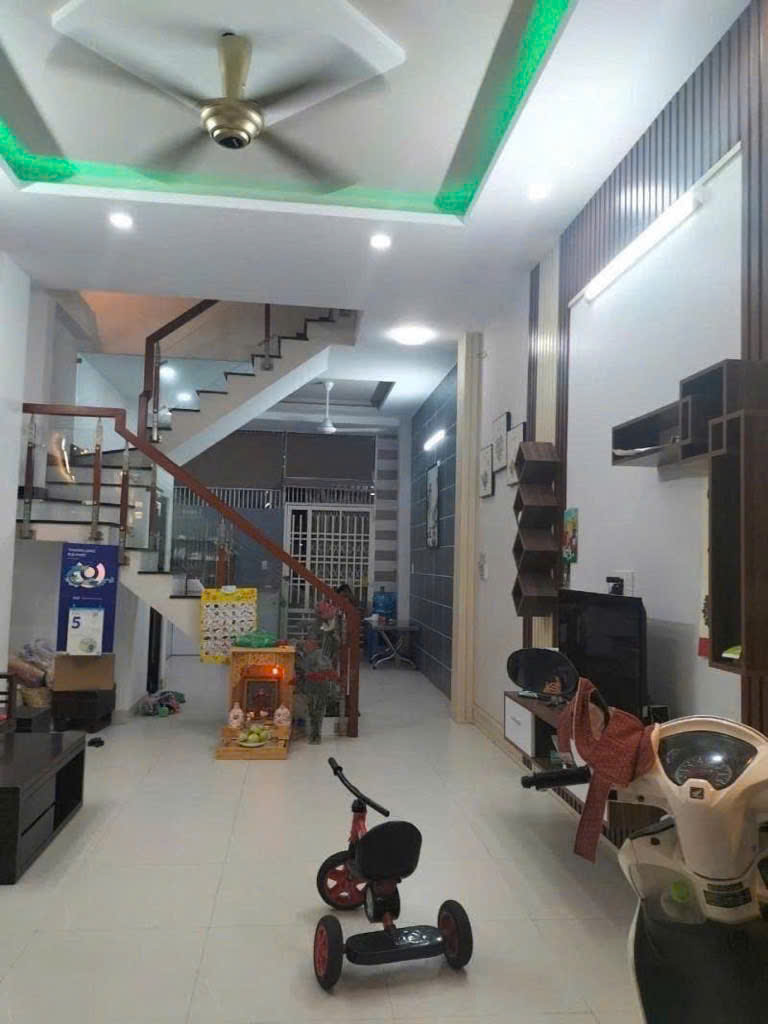 SIÊU PHẨM 2 MẶT TIỀN -  HXH GẦN AEON TÂN PHÚ -  50M2 - 2TẦNG BTCT 2PN KHÉP KÍN - SỔ A4 HOÀN CÔNG ĐỦ - CHỈ NHỈNH 5 TỶ.