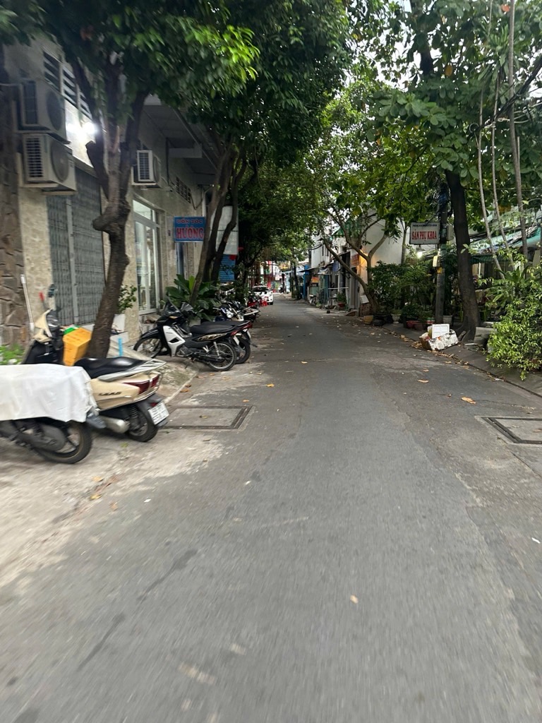 Nhà hẻm xe hơi - Thoại Ngọc Hầu ( Tân Phú) - 2 tầng- 44m2 giá chỉ hơn 4 Tỷ