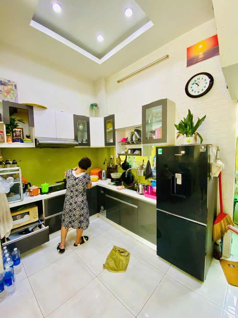 Bán nhà MTKD Hồng Bàng P12 Q6