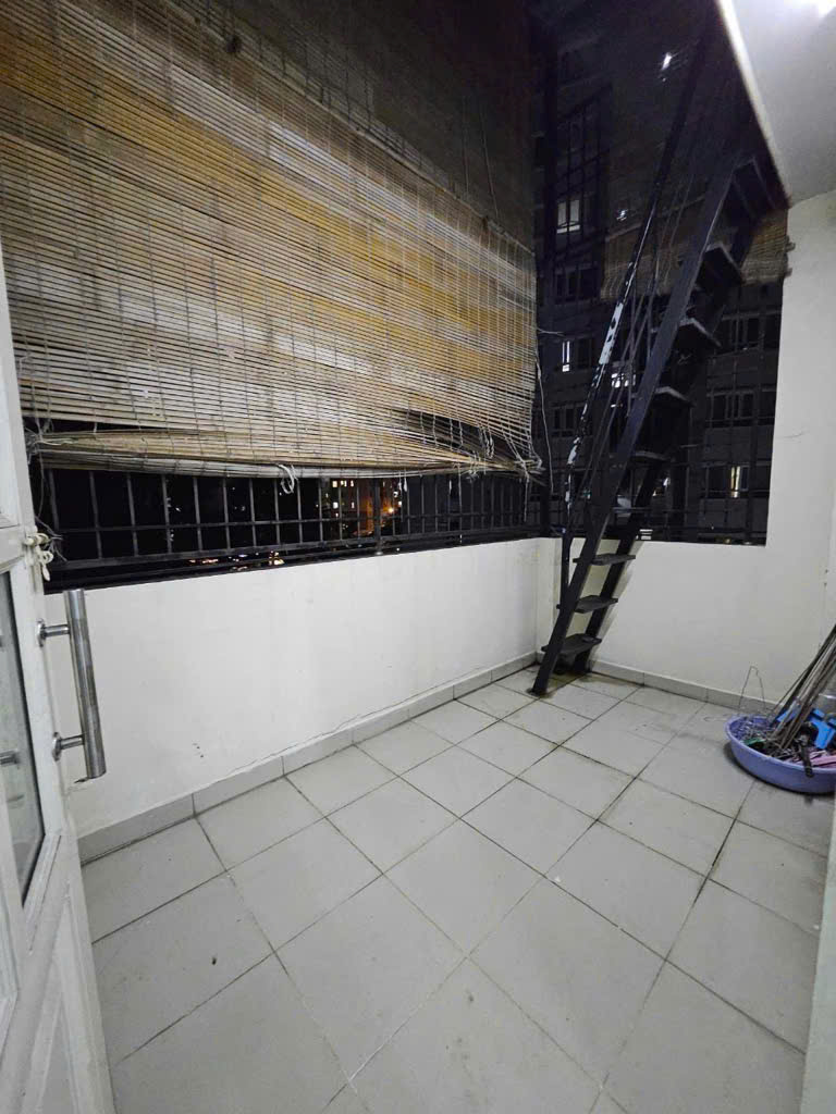 Bán nhà hẻm 405 Hậu Giang P11 Q6