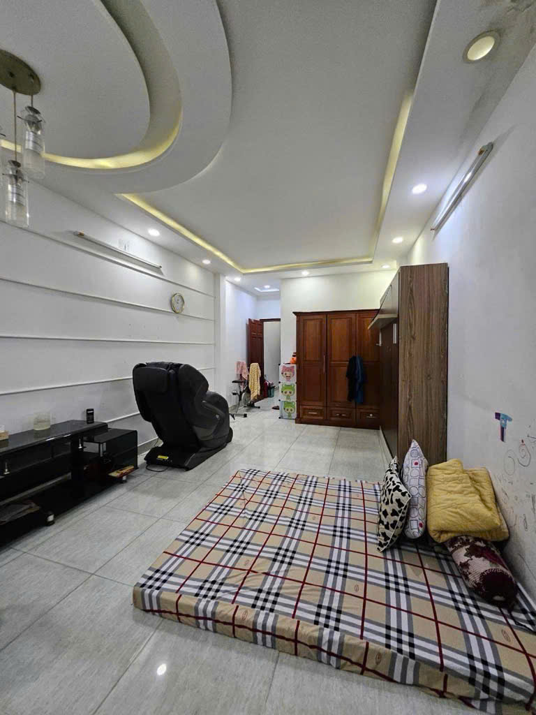 Bán nhà hẻm 405 Hậu Giang P11 Q6