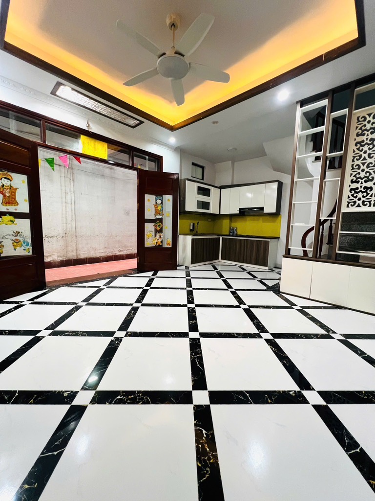 Bán nhà siêu phẩm TÂY HỒ  , vị trí siêu đẹp
