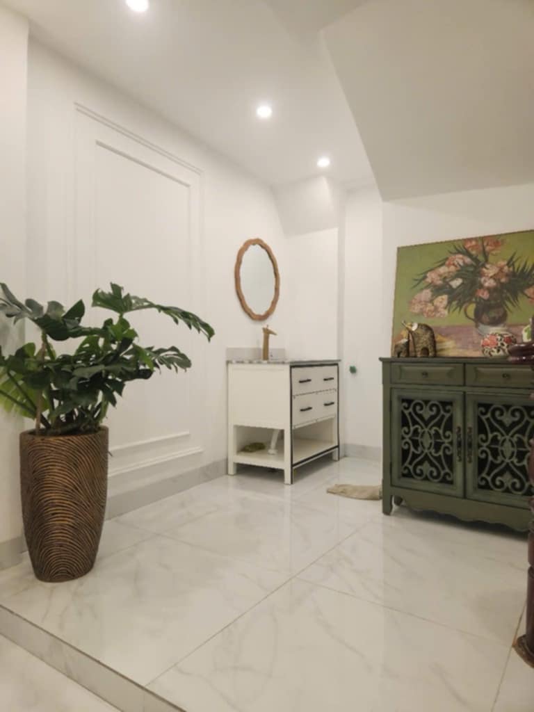 NHÀ SIÊU ĐẸP NỘI THẤT XỊN LÔ GÓC NGÕ