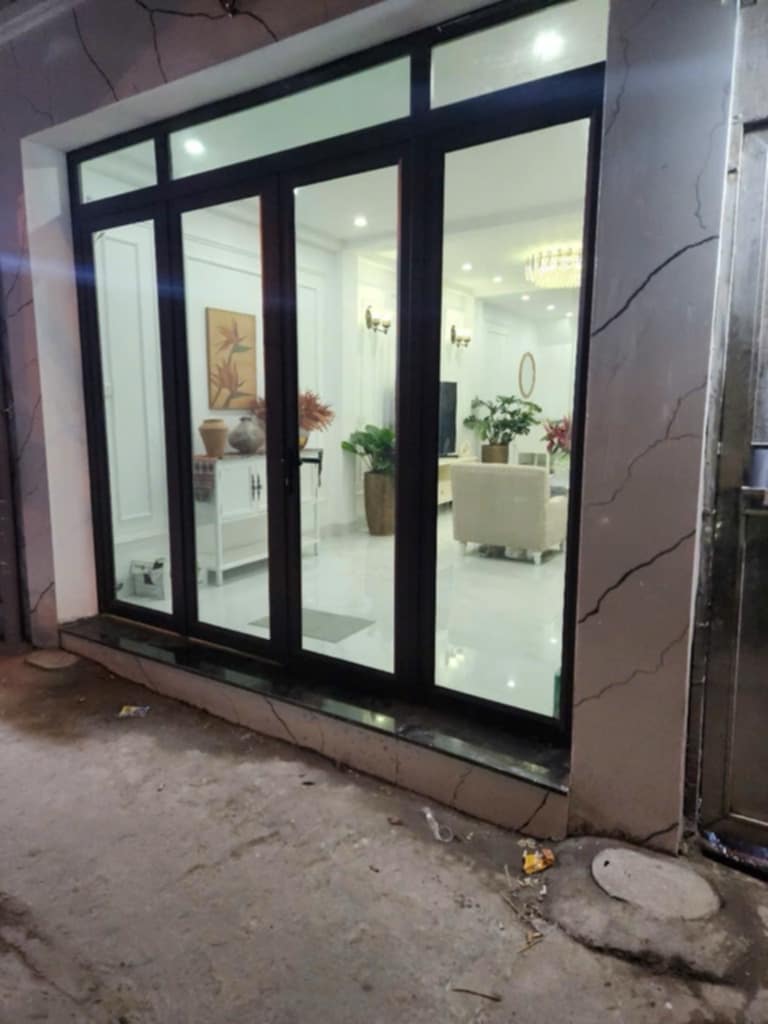 NHÀ SIÊU ĐẸP NỘI THẤT XỊN LÔ GÓC NGÕ