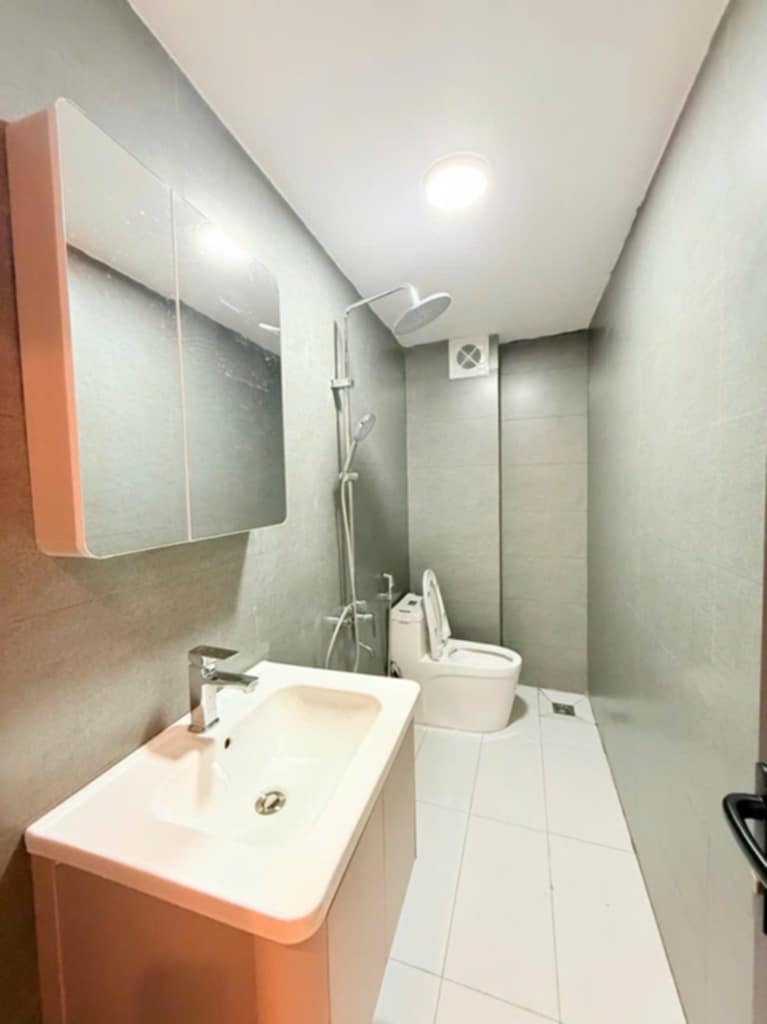 NHÀ SIÊU ĐẸP NỘI THẤT XỊN LÔ GÓC NGÕ