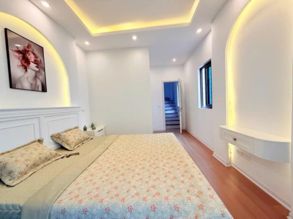 NHÀ SIÊU ĐẸP NỘI THẤT XỊN LÔ GÓC NGÕ