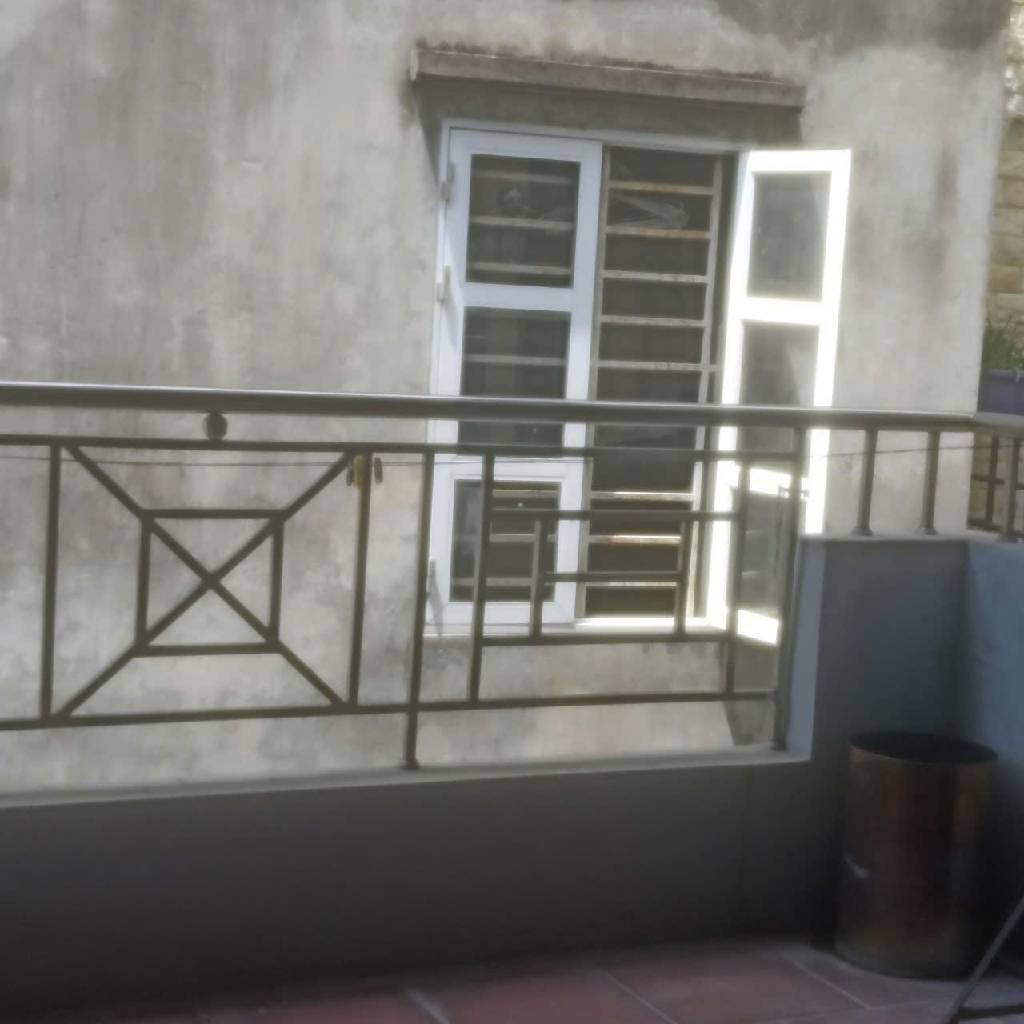 BÁN NHÀ LẠC LONG QUÂN Ô TÔ ĐỖ CỬA