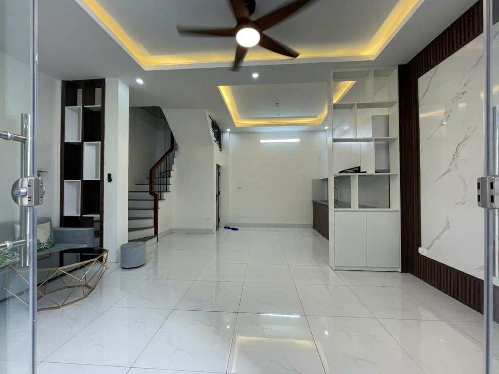 5.7 TỶ AEON,NHÀ ĐẸP Ở NGAY ,GẦN HỒ NGÕ THÔNG , CÁCH Ô TÔ 1 NHÀ