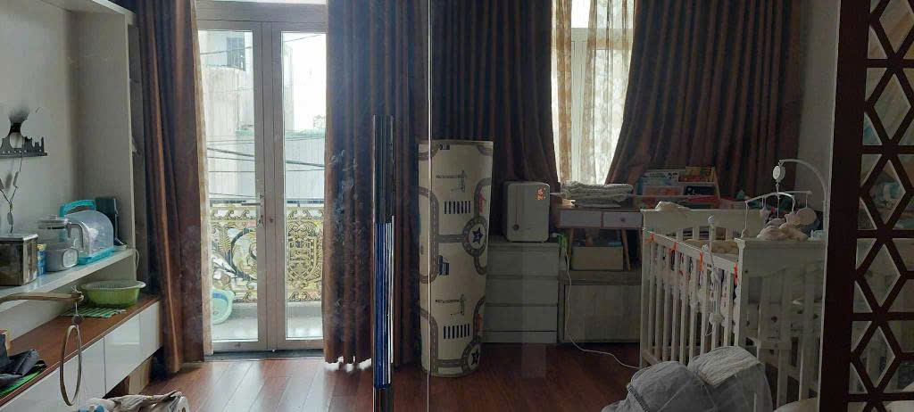 cần bán gấp nhà Tam Bình, Tam Phú, Thủ Đức, 50m2, 3 tầng, 5.2x10 giá chỉ có 5 tỷ 9