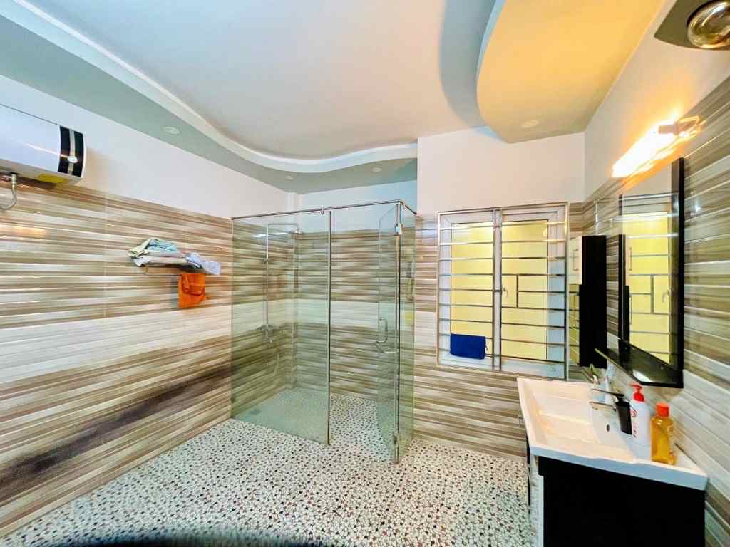 Bán nhà Cầu Giấy 35m2 full nội thất
