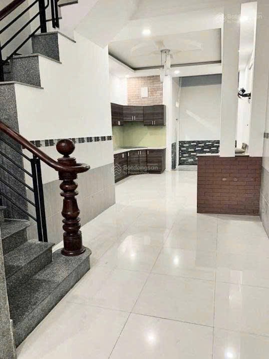 BÁN NHÀ MẶT TIỀN KINH DOANH GẦN PHAN HUY ÍCH, TÂN BÌNH, 36M2, 3 TẦNG, 5.X TỶ.