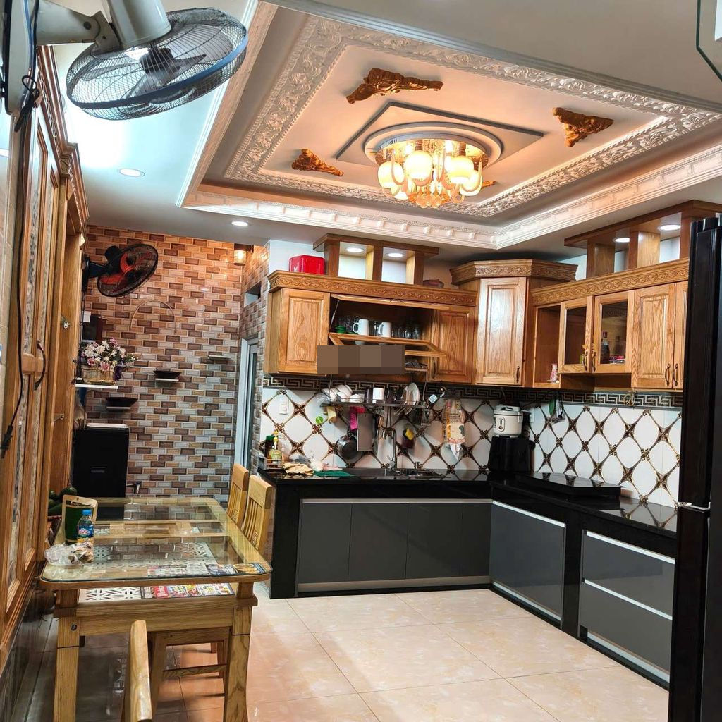 BÁN NHÀ HXH TRƯỜNG CHINH, NGANG 5.6M, GIÁ SIÊU TỐT 8.X TỸ