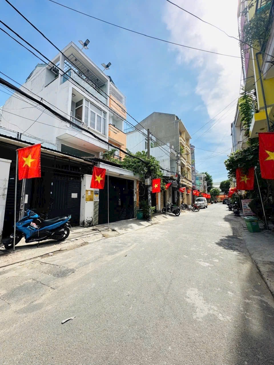 BÁN NHÀ GẦN HOÀNG VĂN THỤ, THÔNG VỚI KHU VIP ĐỆ NHẤT KHÁCH SẠN, 4,2*12, 4 TẦNG, NHỈNH 9 TỶ