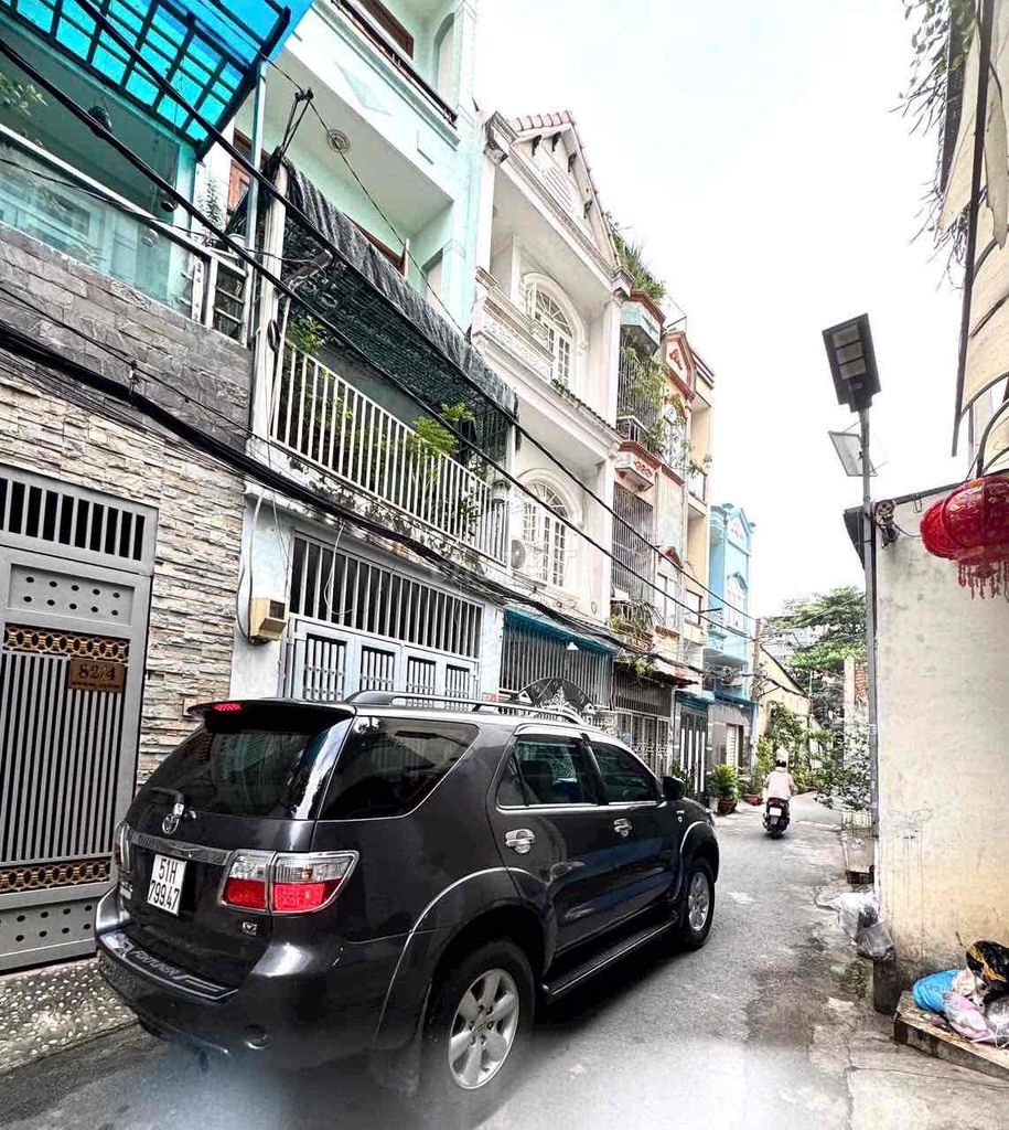 BÁN NHÀ GẦN PHẠM VĂN HAI, THÔNG VỚI KHU VIP ĐỆ NHẤT KHÁCH SẠN, 4,2*12, 4 TẦNG, NHỈNH 9 TỶ