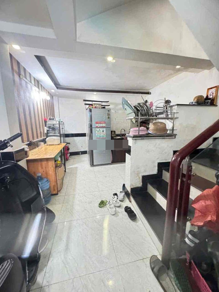 BÁN NHÀ HXH THÔNG  KHU VIP ĐỆ NHẤT KHÁCH SẠN, CÁCH SÂN BAY TSN 5 PHÚT 4,2*12, 4 TẦNG, NHỈNH 9 TỶ