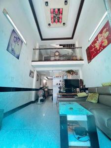 BÁN NHÀ GẦN HOÀNG VĂN THỤ, THÔNG VỚI KHU VIP ĐỆ NHẤT KHÁCH SẠN, 4,2*12, 4 TẦNG, NHỈNH 9 TỶ