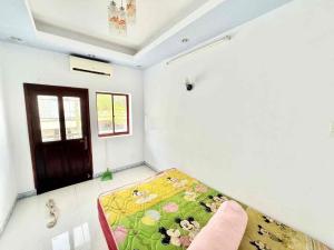 BÁN NHÀ HXH, NGANG KHỦNG 6M, GẦN CHỢ TÂN BÌNH GIÁ NHỈNH 7 TỶ.