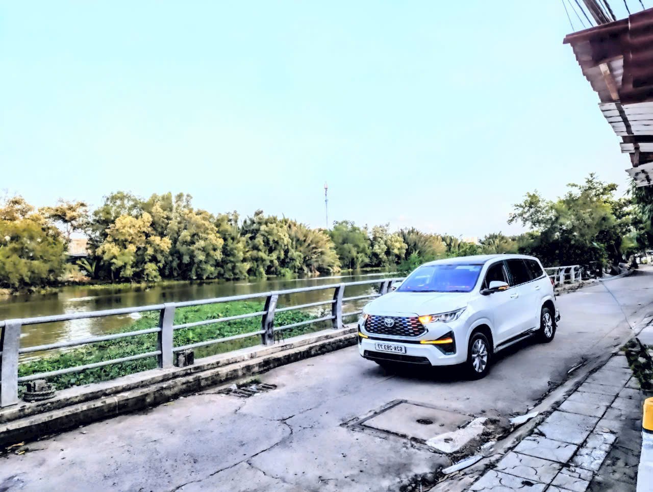 Bán nhà mặt tiền kinh doanh chợ Hạnh Thông Tây