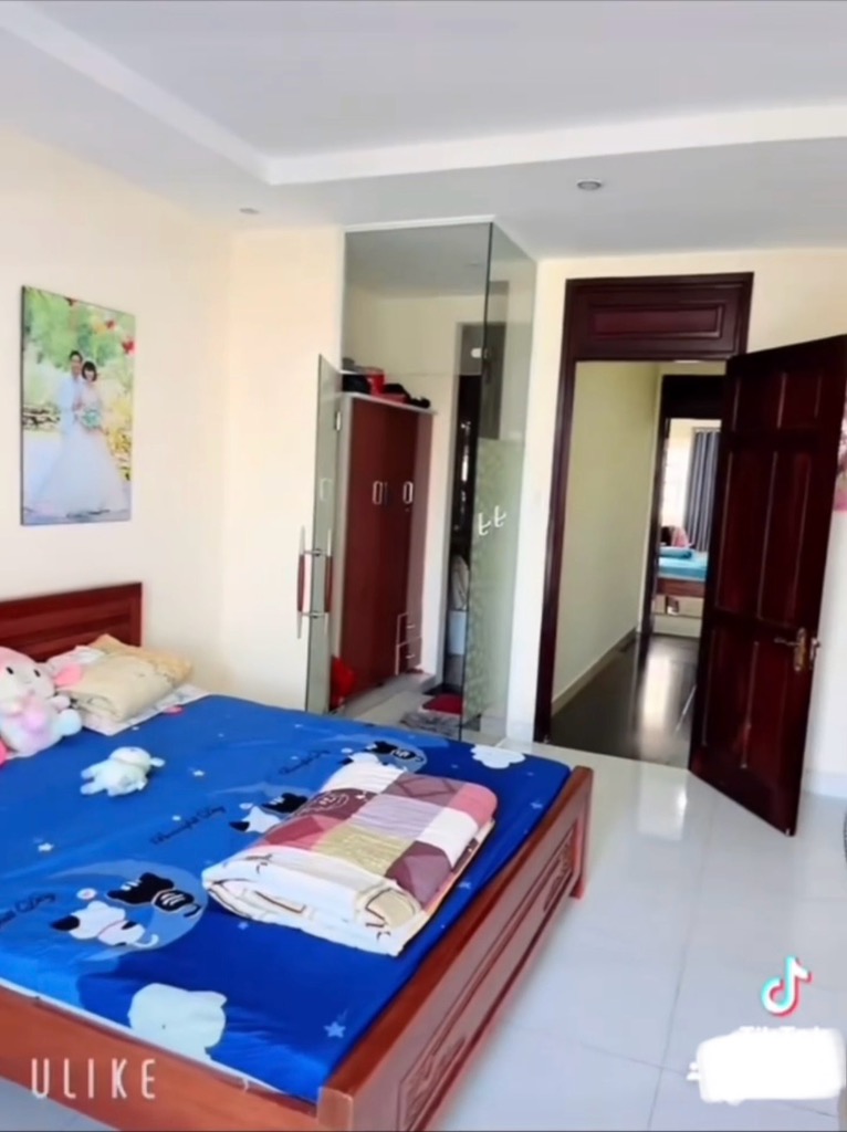 Bán gấp nhà 3 tầng mặt tiền đường 20m phường Tam Bình Thủ Đức-Tphcm giá 8,8 Tỷ.