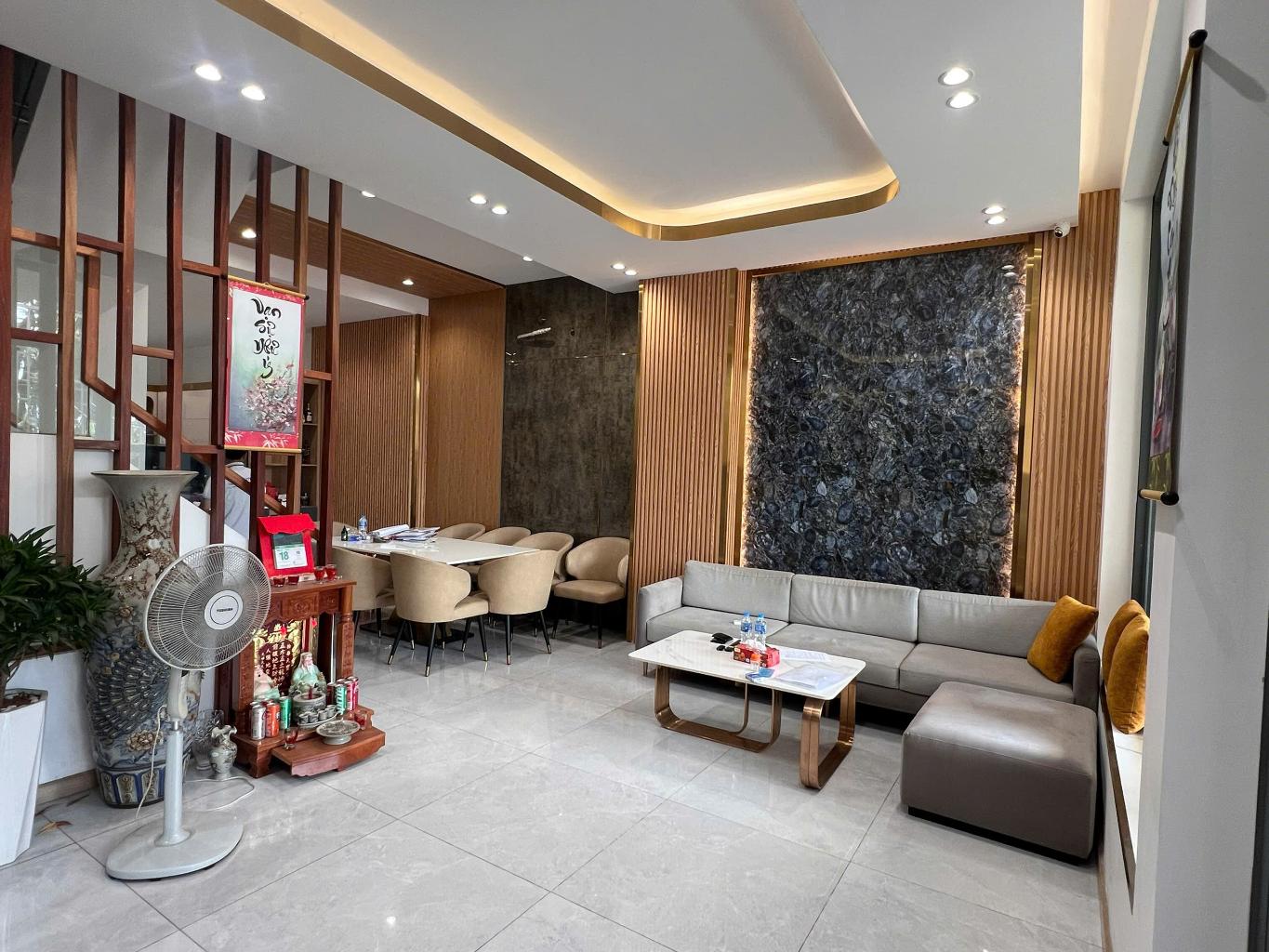 Siêu phẩm KDC Vip SAVICO 3 Tầng phường Tam Bình Thủ Đức-Tphcm giá 18,5 Tỷ.