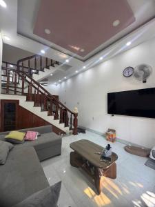 Hẻm 1 trục gần mặt tiền An Dương Vương P4 Quận 5 nhà 1 trệt 1 lầu 44m2 chỉ 5.5 tỷ 1 đời chủ.