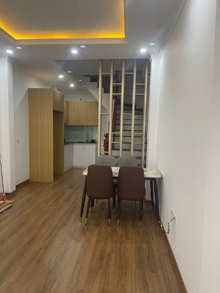 GIA ĐÌNH CHÚ NAM CHUYỂN NHÀ VÀO SÀI GÒN - BÁN NHÀ ĐẠI MỖ FULL NỘI THẤT ĐẸP KENG, 37m2 - gần 7 tỷ.