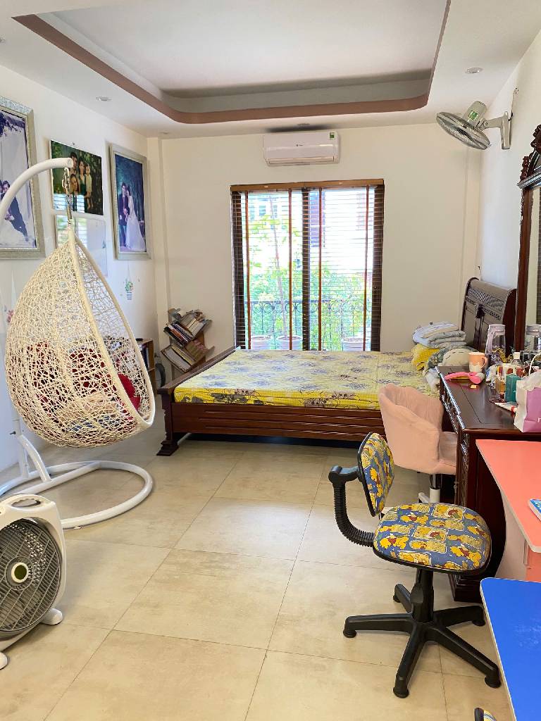 NHÀ ĐẸP Ở NGAY - VỊ TRÍ CỰC ĐẸP HIẾM NHÀ BÁN - GIÁ CẠNH TRANH