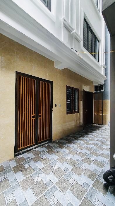 NHÀ MỚI KONG - NGÕ NÔNG - ĐƯỜNG NGÕ XE BA GÁC ĐUA - NHÀ ĐẸP THIẾT KẾ THÔNG SÀN