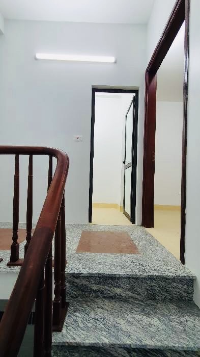 NHÀ MỚI KONG - NGÕ NÔNG - ĐƯỜNG NGÕ XE BA GÁC ĐUA - NHÀ ĐẸP THIẾT KẾ THÔNG SÀN