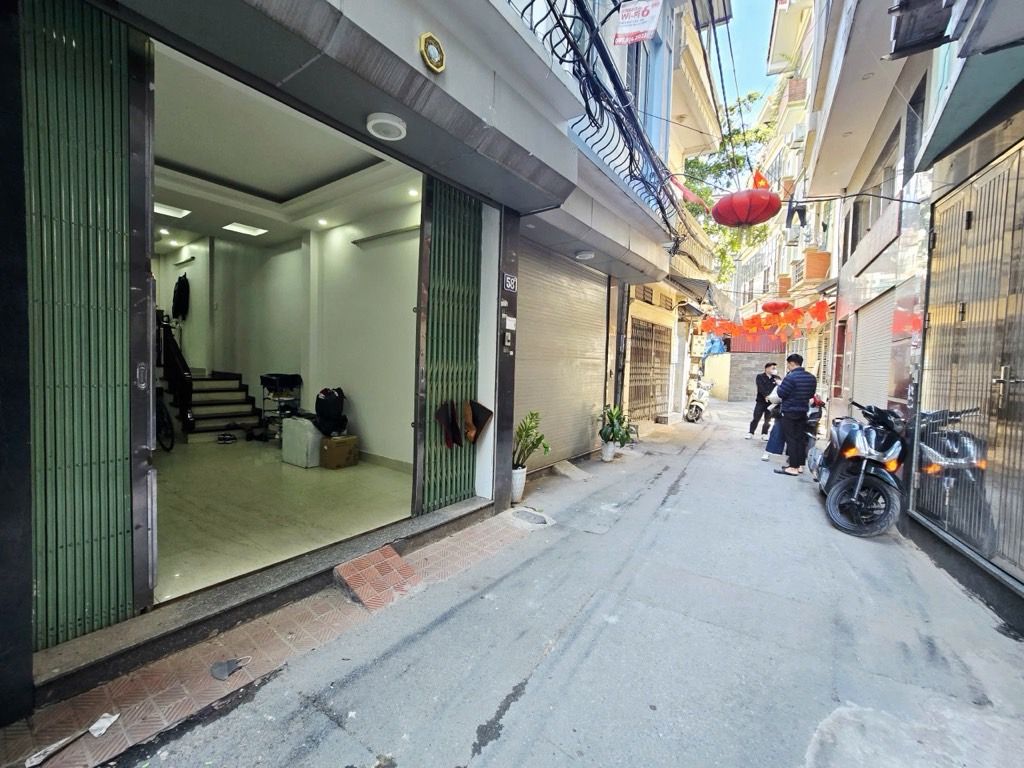 MẶT NGÕ THÔNG KINH DOANH - OTO 4 CHỖ QUA NHÀ - 5 TẦNG NHÀ MỚI Ở NGAY - GIÁ KHÓ TÌM