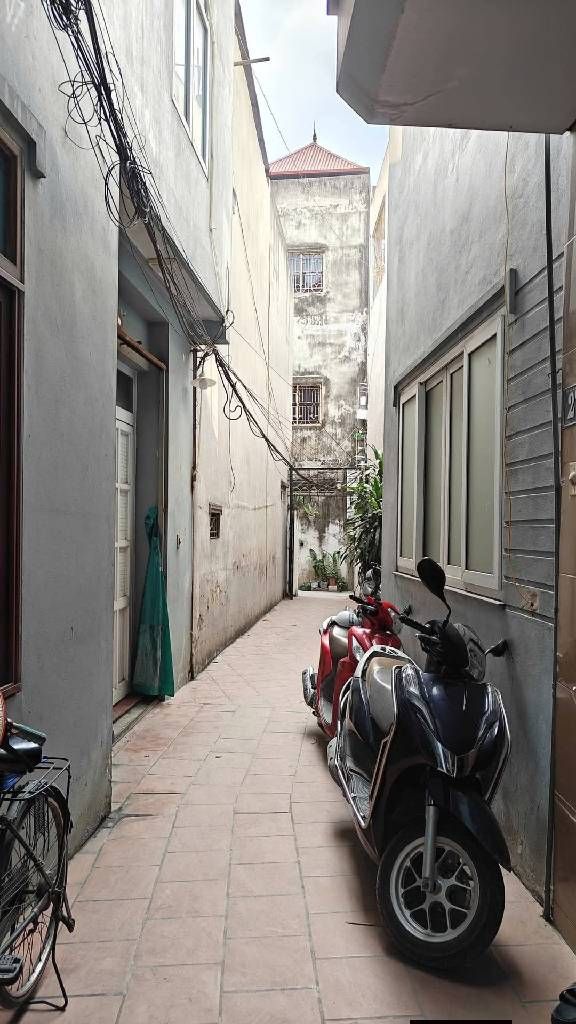 NHÀ DÂN XÂY - NGÕ NÔNG- THIẾT KẾ ĐẸP - 4 PHÒNG NGỦ - GẦN PHỐ