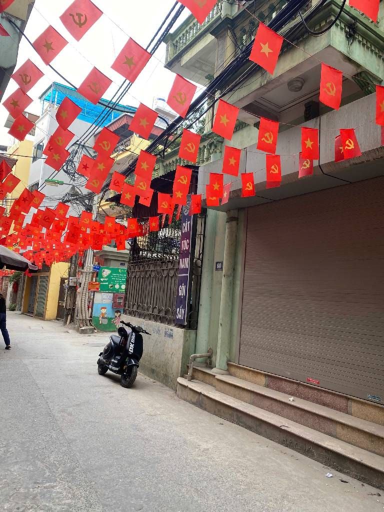 NHÀ CŨ,LÔ GÓC, ÔTÔ ĐỖ CỬA, KINH DOANH ĐỈNH CAO, HÀNG XÓM CV HÒA BÌNH. Tại Xuân Đỉnh