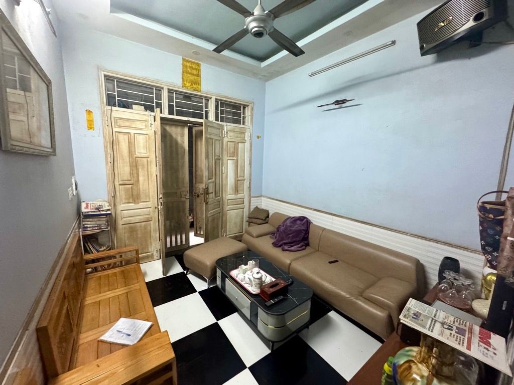 PHÂN LÔ BÀN CỜ - ÔTÔ LÙI TẬN CỬA - 2 MẶT THOÁNG TRƯỚC SAU - SÁT RA CHỢ DÂN SINH.