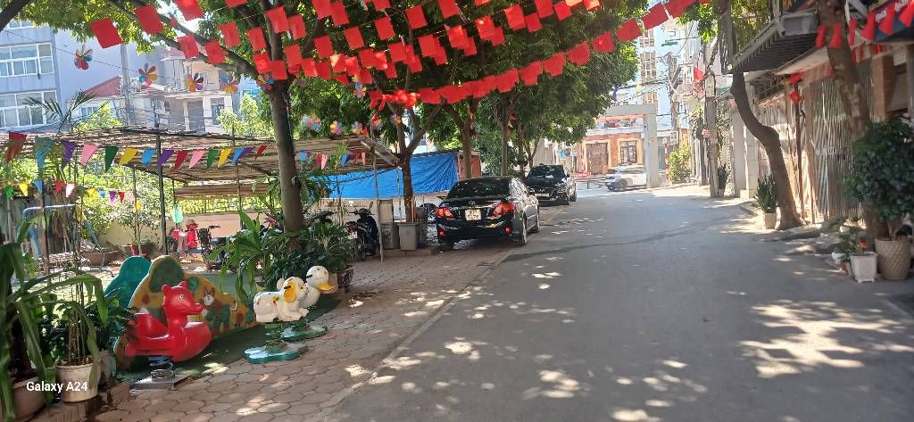 - THỬA ĐẤT KHỦNG - ÔTÔ TRÁNH ĐỖ CỬA - TẠI TÂN xUÂN