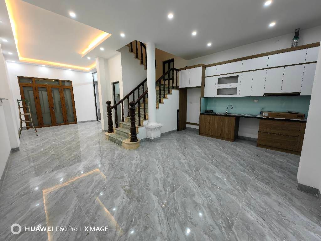 HOA HẬU ĐẸP Ở LUÔN - NGÕ NÔNG THÔNG - GẦN MẶT PHỐ AN DƯƠNG VƯƠNG - CHỦ XÂY TÂM HUYẾT - KCBT