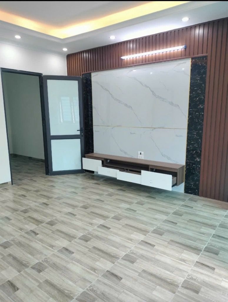 Ô TÔ TRÁNH-  MẶT TIỀN RỘNG- LÔ GÓC 3 MẶT THOÁNG SÁNG VĨNH VIỄN