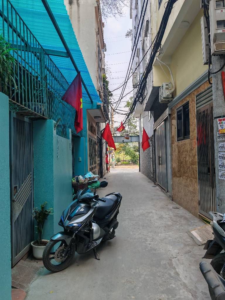 NGÕ THÔNG - Ô TÔ 7 CHỖ ĐỖ CỬA - TIỆN ÍCH VÔ BIÊN