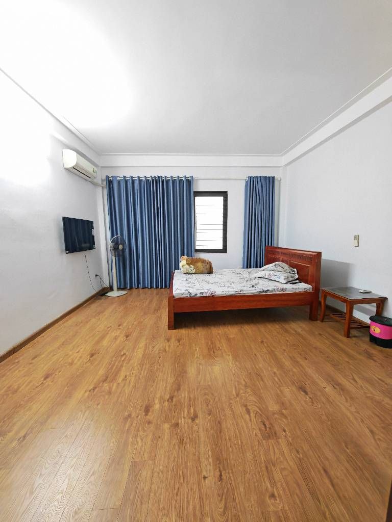 Phố Trần Cung. CÁCH PHỐ 50M - NHÀ MỚI PHÂN LÔ - NHỈNH 8 TỶ QUÁ HIẾM