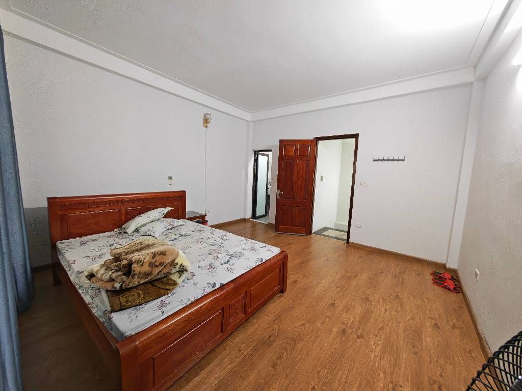 Phố Trần Cung. CÁCH PHỐ 50M - NHÀ MỚI PHÂN LÔ - NHỈNH 8 TỶ QUÁ HIẾM