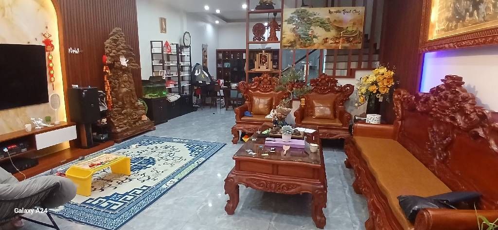 HIẾM TẠI ĐÔNG NGẠC - DIỆN TÍCH KHỦNG - THOÁNG SÁNG