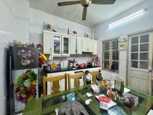 PHÂN LÔ BÀN CỜ - ÔTÔ LÙI TẬN CỬA - 2 MẶT THOÁNG TRƯỚC SAU - SÁT RA CHỢ DÂN SINH.