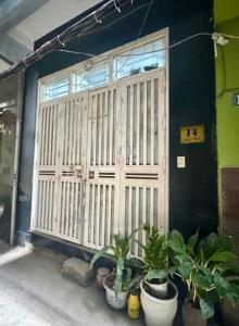 PHÂN LÔ BÀN CỜ - ÔTÔ LÙI TẬN CỬA - 2 MẶT THOÁNG TRƯỚC SAU - SÁT CHỢ DÂN SINH