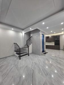 VIÊN NGỌC SÁNG TẠI XUÂN ĐỈNH - MỚI KÍNH KONG - NGÕ NÔNG.