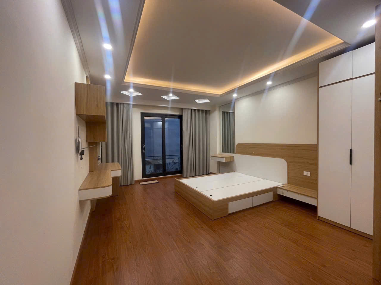 BÁN NHÀ PHỐ PHÙNG CHÍ KIÊN