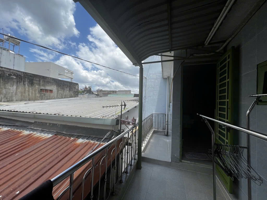 Nhà hẻm, còn mới, ngay trung tâm Thủ Đức, Phướng Hiệp Phú (cũ) - 43m2, Giá chỉ 3,8