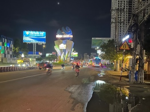 Bán nhà cửa ngõ Bình Dương kế bên Thủ Đức, diện tích 333 m2, ngang 8.5m, giá siêu rẻ 5.6 tỷ