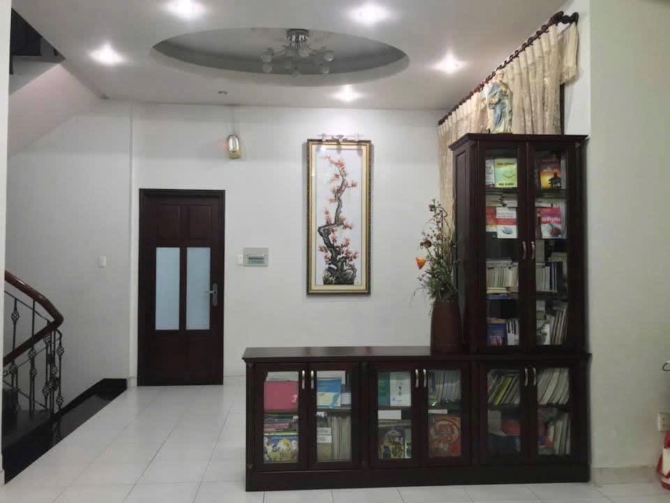 Bán biệt thự ven sông ngay đường 25 HBC, 3 tầng 249.9m2, giá hấp dẫn 24.5 tỷ